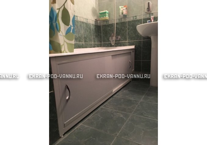 Экран  EUROPLEX Роликс белый с вставкой – купить по цене 10400 руб. в интернет-магазине в городе Омск картинка 2